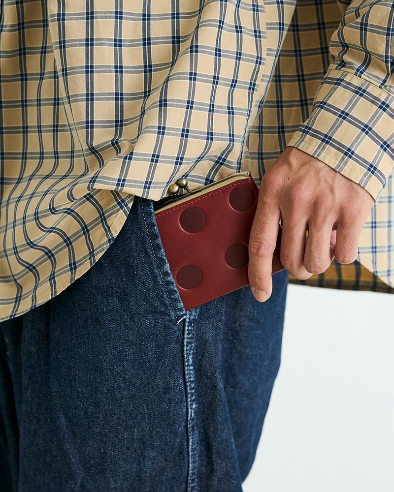 ポケットに収まるので持ち運びも楽々