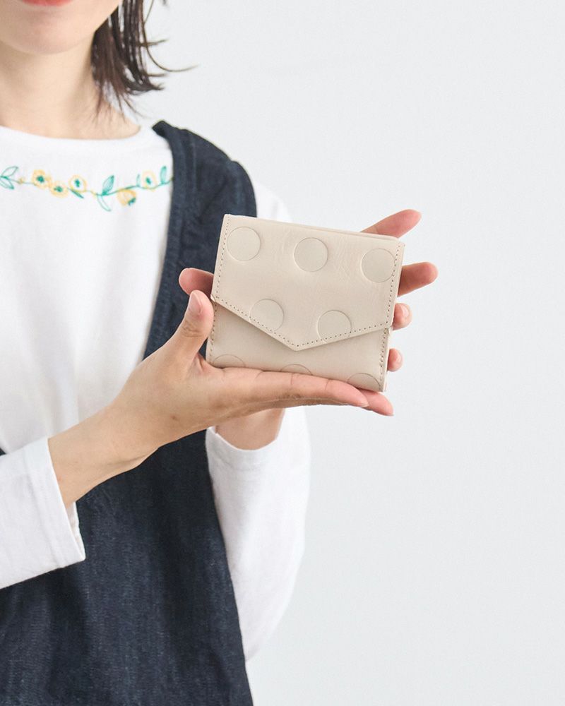 「キャンディ レターショートウォレット」バニラ