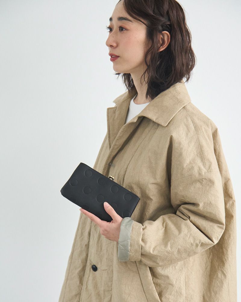 キャンディ あおりロングがま口ウォレット：ブラック