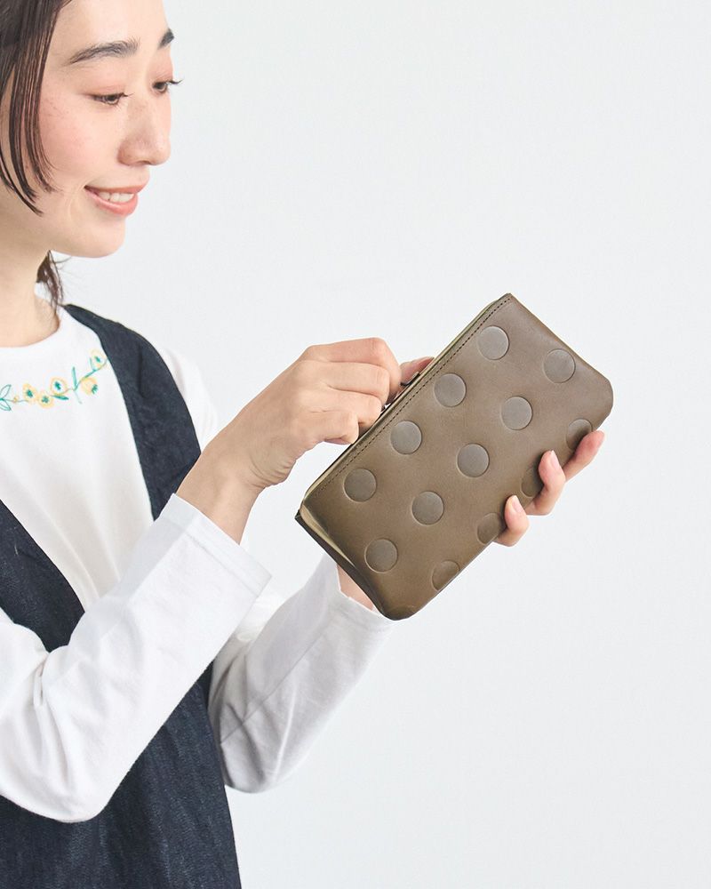 キャンディ あおりロングがま口ウォレット：オリーブグリーン