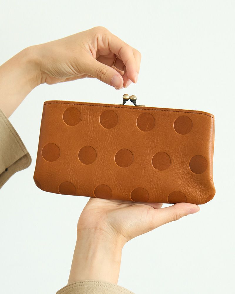 キャンディ あおりロングがま口ウォレット：キャラメル