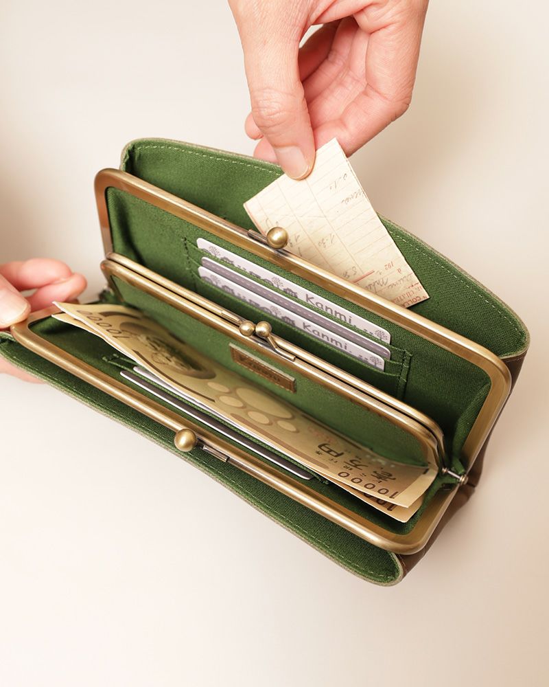 キャンディ あおりロングがま口ウォレット：オリーブグリーン