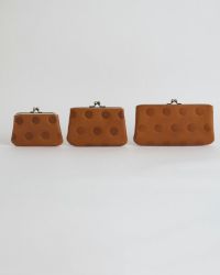 【本革】Kanmi./カンミ キャンディ あおりロングがま口 長財布 黒 がま口好きさんのコンパクト長財布「キャンディ あおりロング
