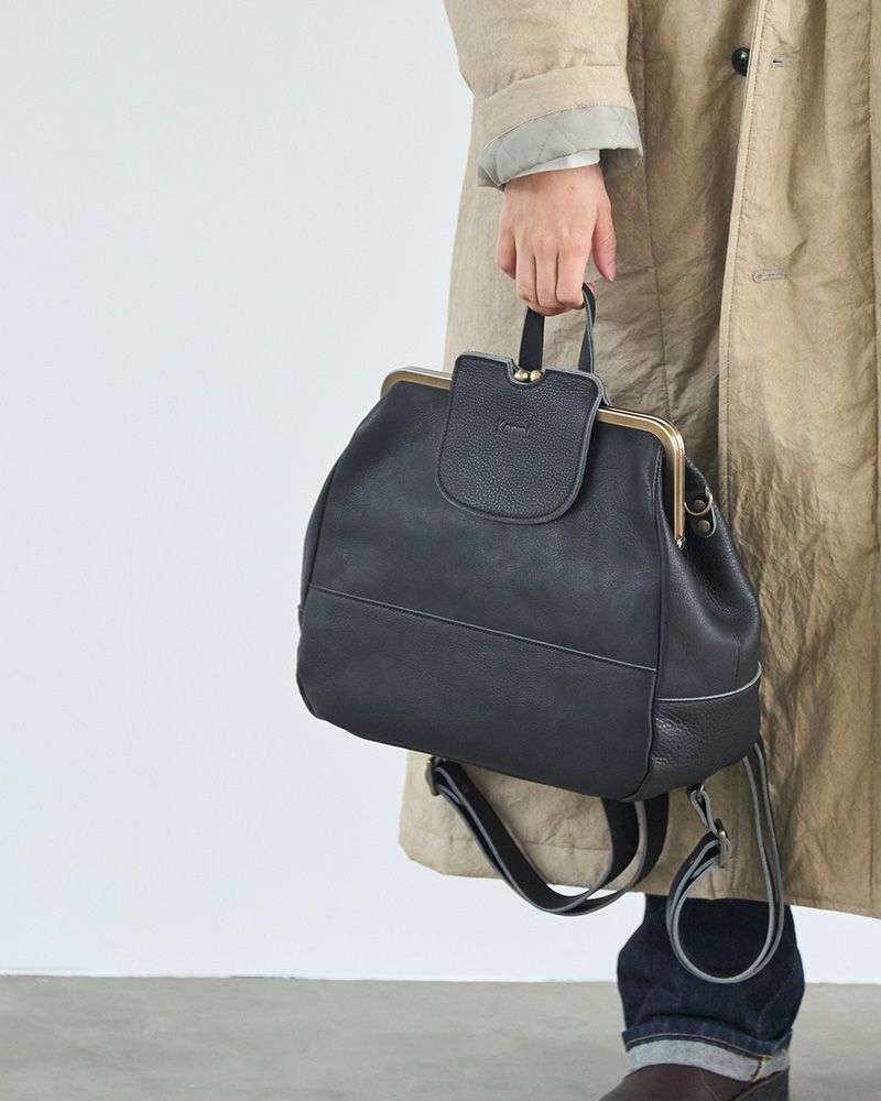 ファッションのアクセントになる佇まい。機能とデザイン性を兼ね備えたバッグ。