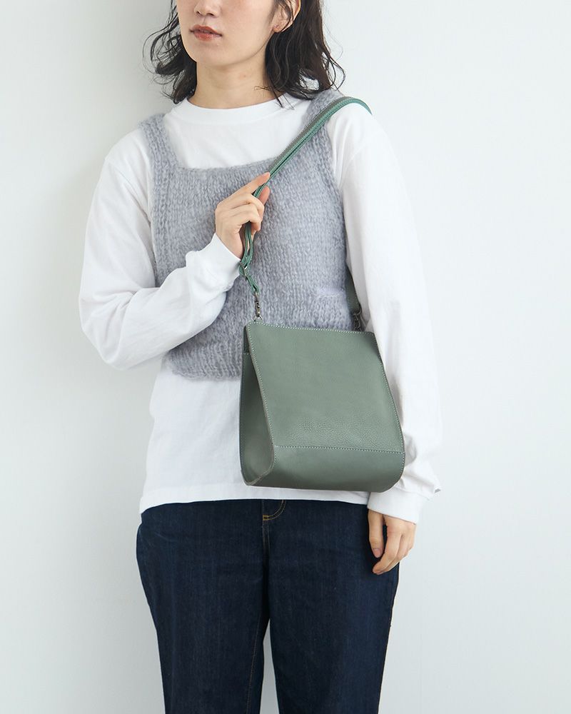 「ペーパー ショルダーバッグ」キャットブルー