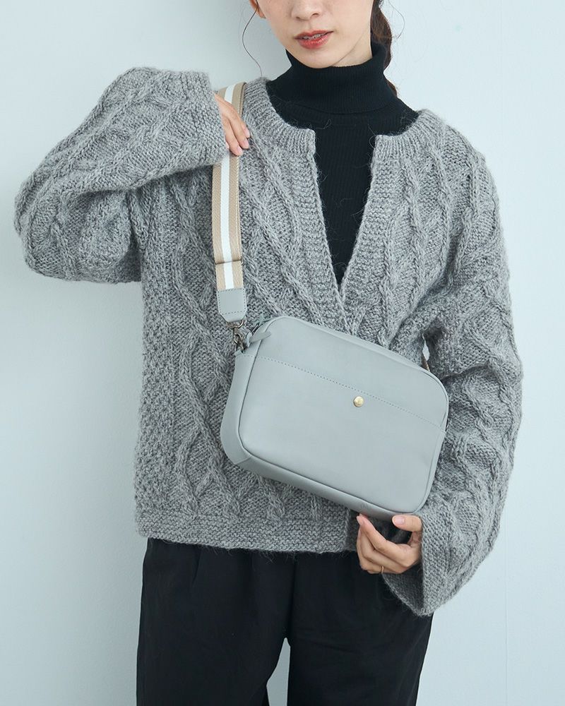 「All story スクエアショルダーバッグ」グレー