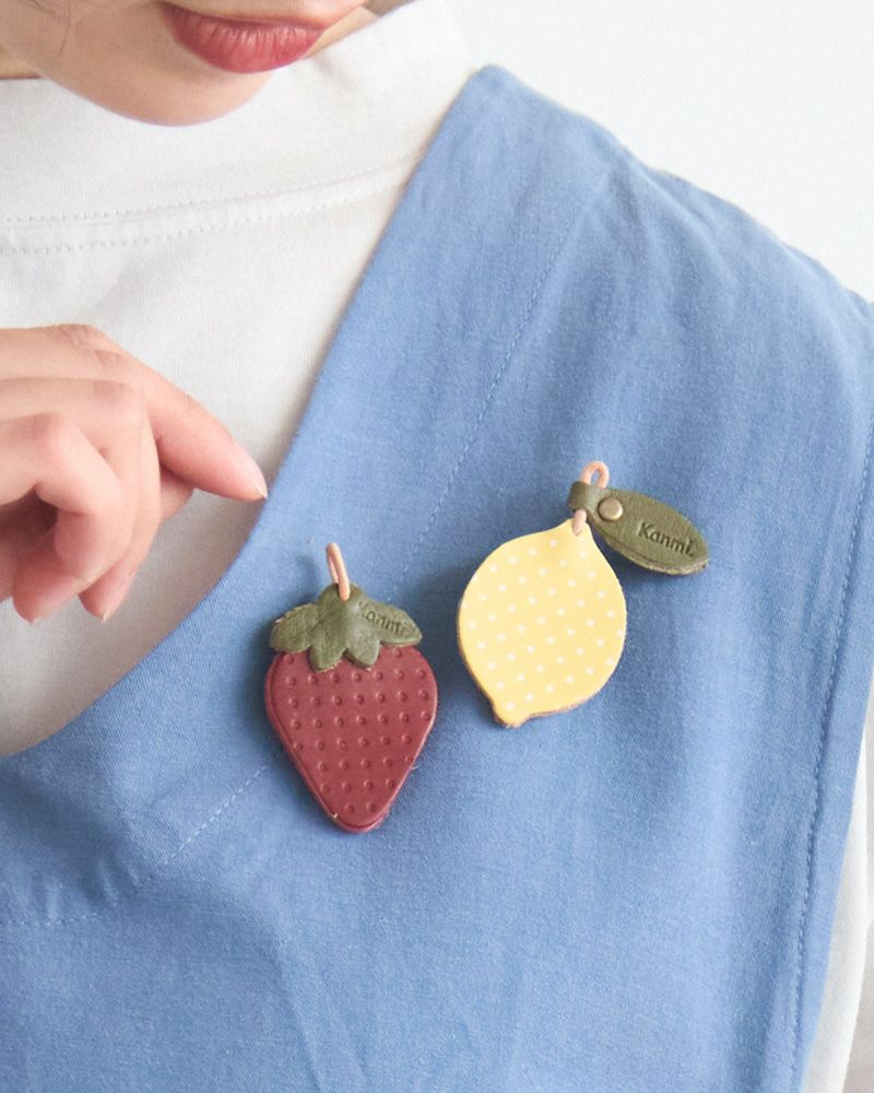「森の果実 ブローチ」苺・レモン
