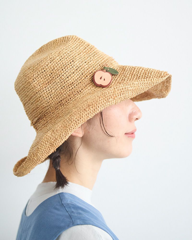 「森の果実 ブローチ」リンゴ