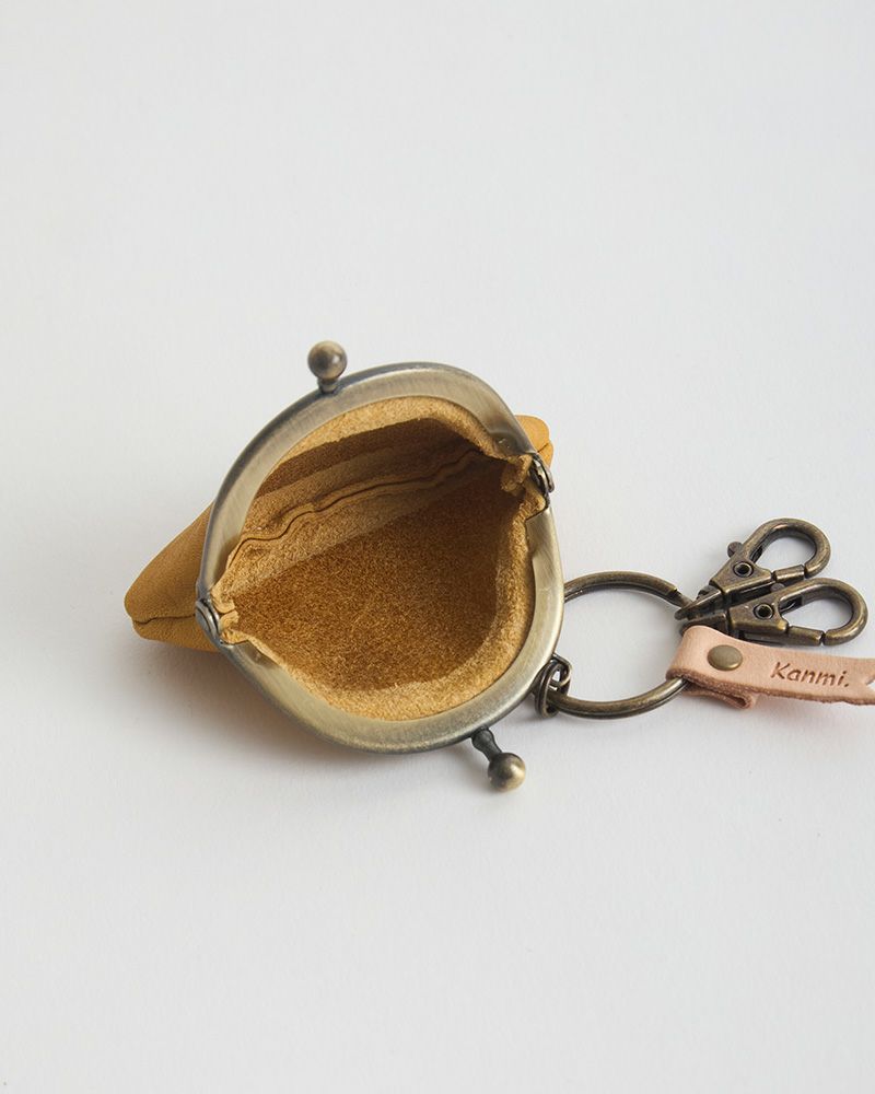 小物 kumako ついつい触りたくなる「フカフカ こがま口 キーリング」 | Kanmi