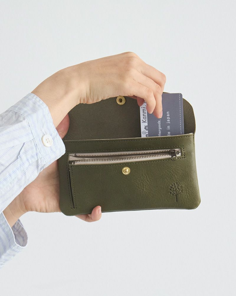 長財布の色：グリーン