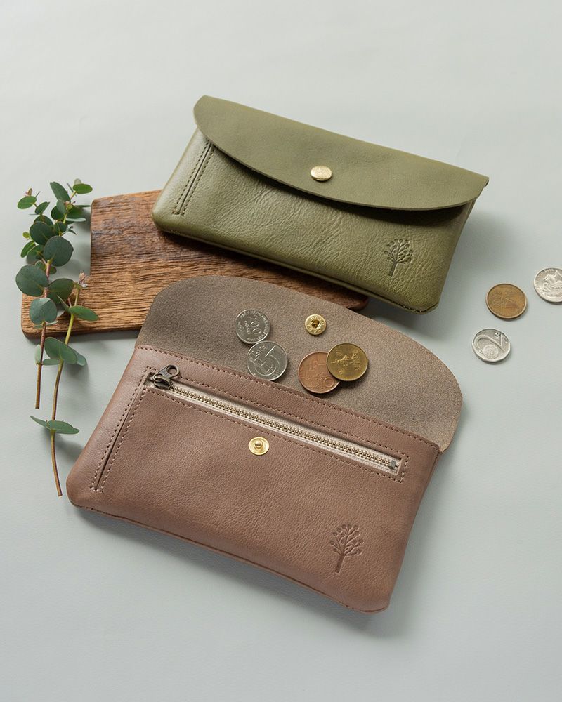 長財布の色：上から　グリーン・モカグレー