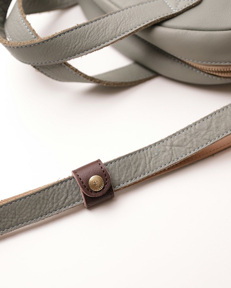 プラスオンアイテムの色：ダークブラウン