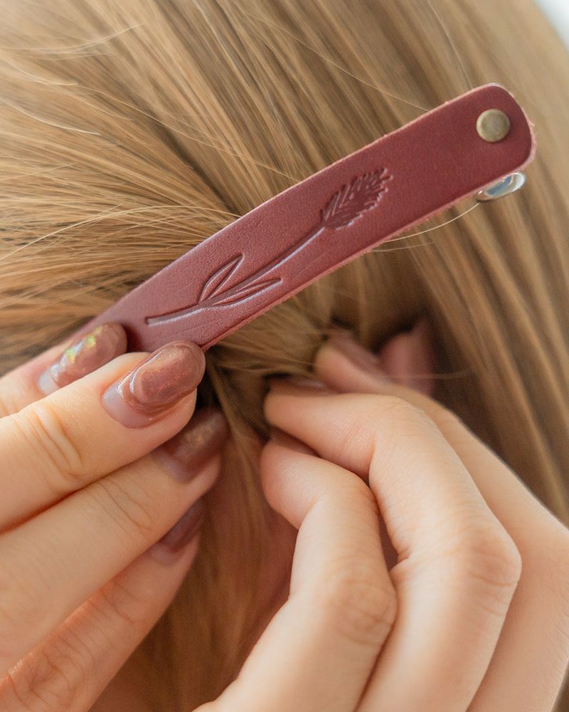 mi chi bata ねこじゃらし バレッタ チェリーレッド