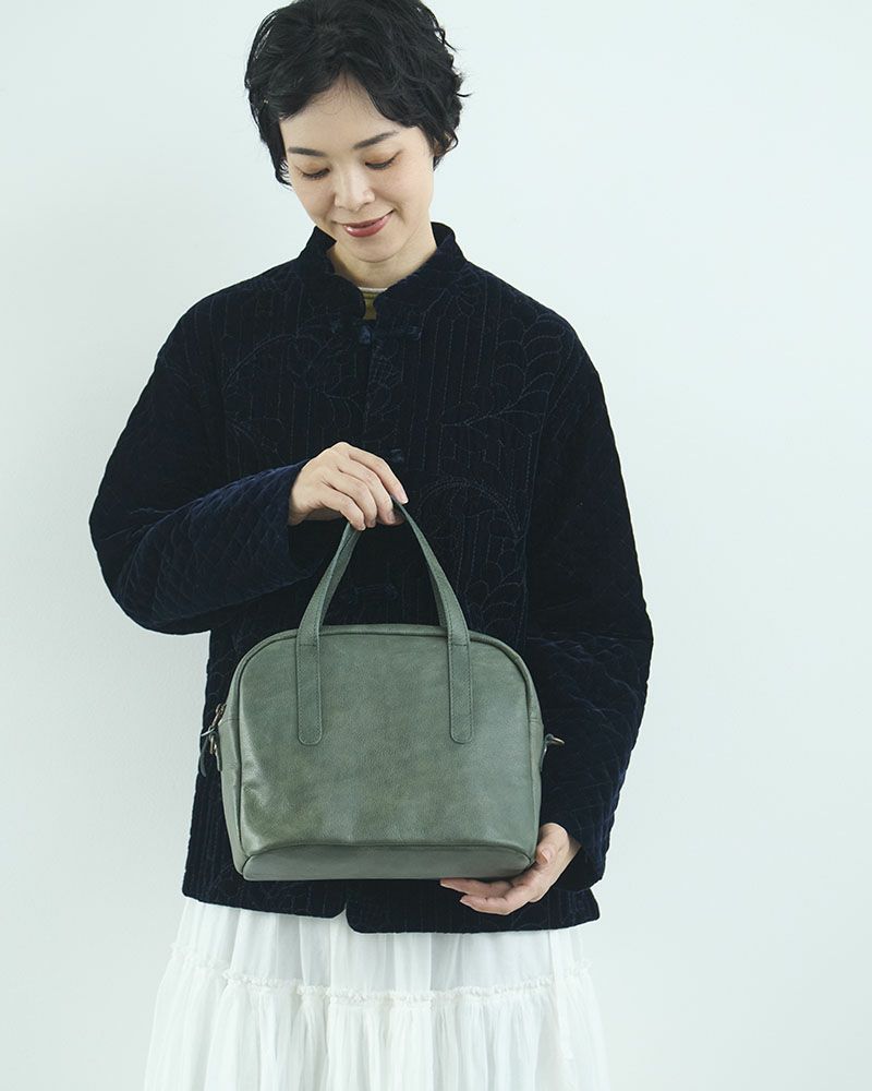 カラーレザー4色展開、本革で選ぶ3WAYショルダーバッグ／グリーンブルー
