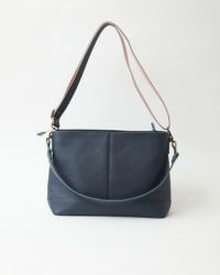 itsu mono ショルダーバッグ　ネイビー