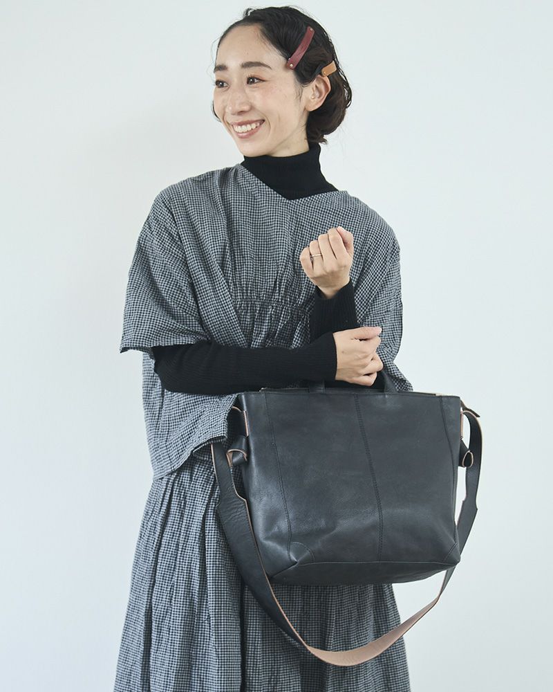 fuwariトートショルダーバッグ (M)　：ブラック