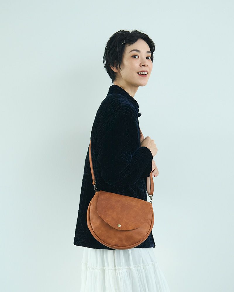 「fuwari ポシェット」キャメル