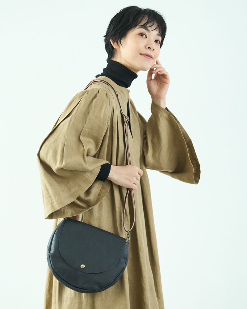 「fuwari ポシェット」ブラック