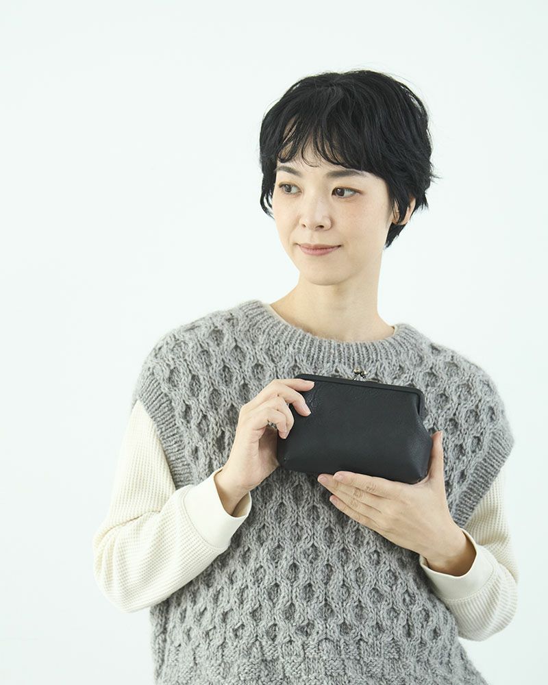 itsu mono がま口ポーチ(M)　ブラック