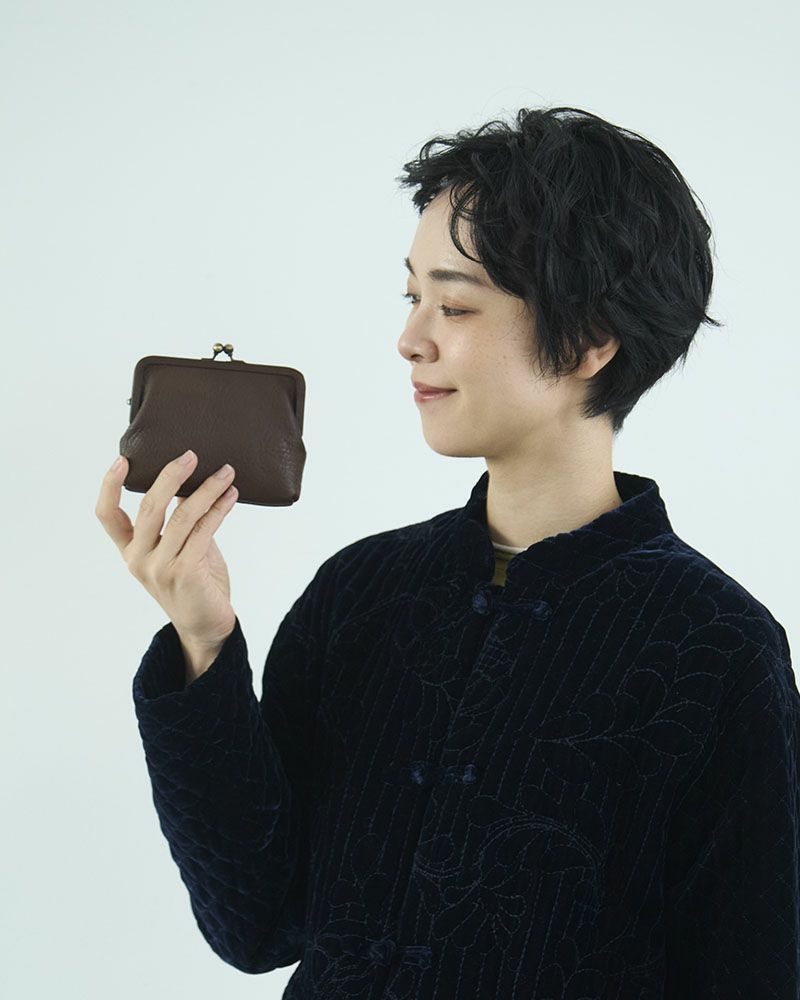 itsu mono スクエアがま口ポーチ(S) ダークブラウン