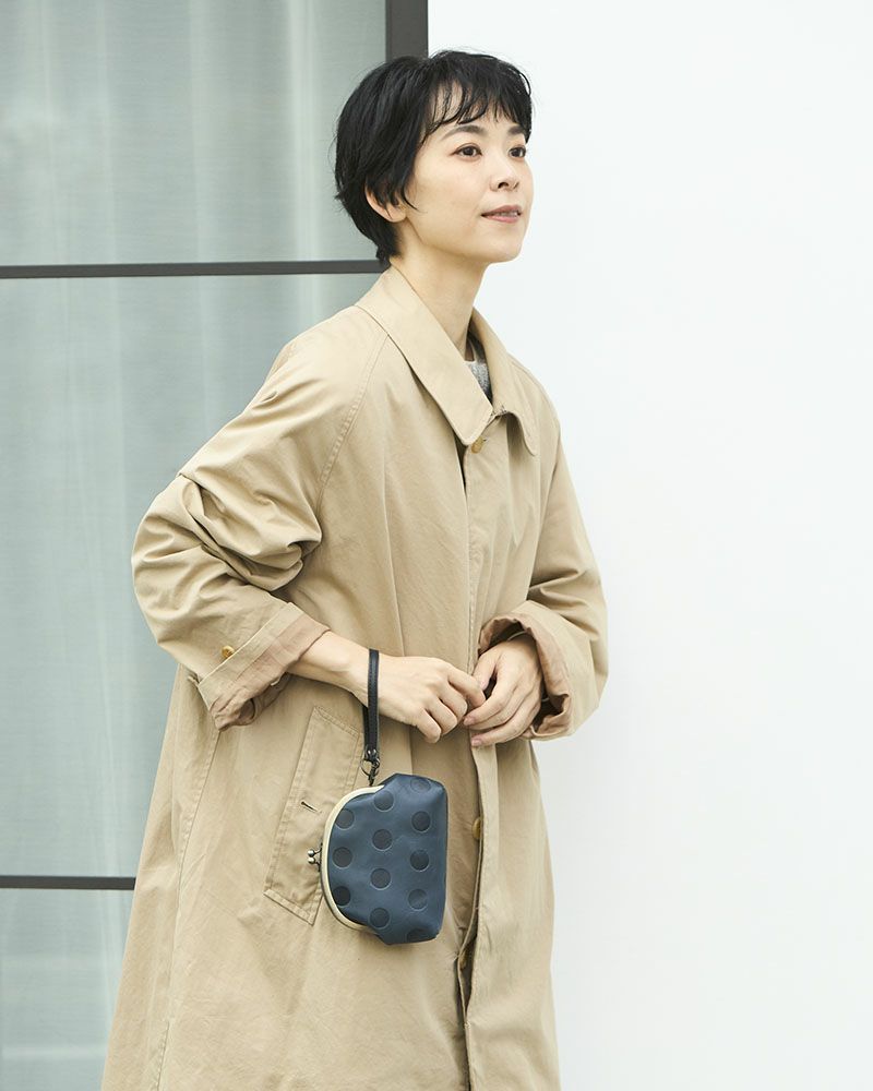 キャンディ アーチがま口ポーチ ネイビーとフリーストラップ（別売り）