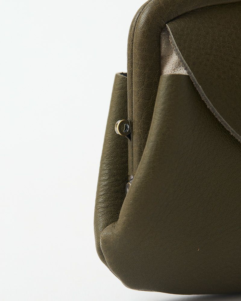 ストラップが取り付けできるカン「itsu mono ルーフ親子がま口」