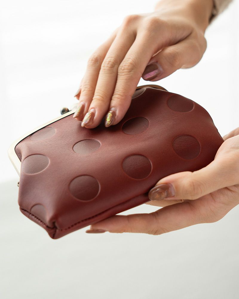 「キャンディ ふたごがま口ポーチウォレット」チェリーレッド