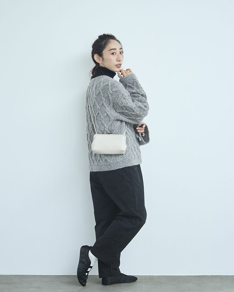 itsu mono トラベルがま口ポシェット　クリーム