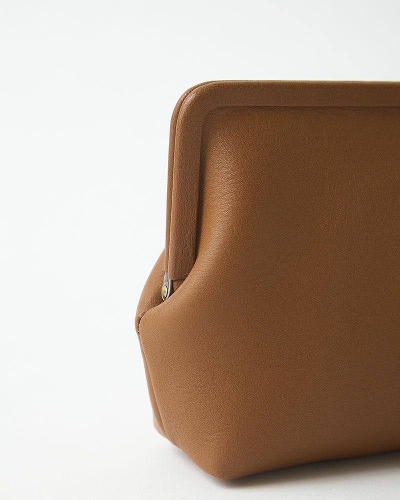 itsu mono トラベルがま口ポシェット　キャラメル