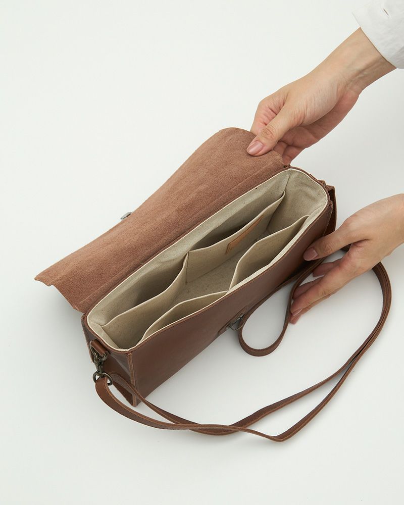 内部には4つのオープンポケット