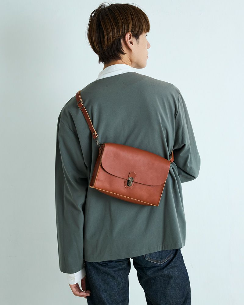 少し赤みがかったレンガはコーディネートのアクセントにも