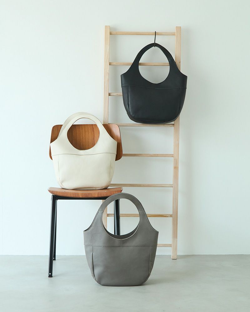 上からブラック、クリーム、ピュアグレー