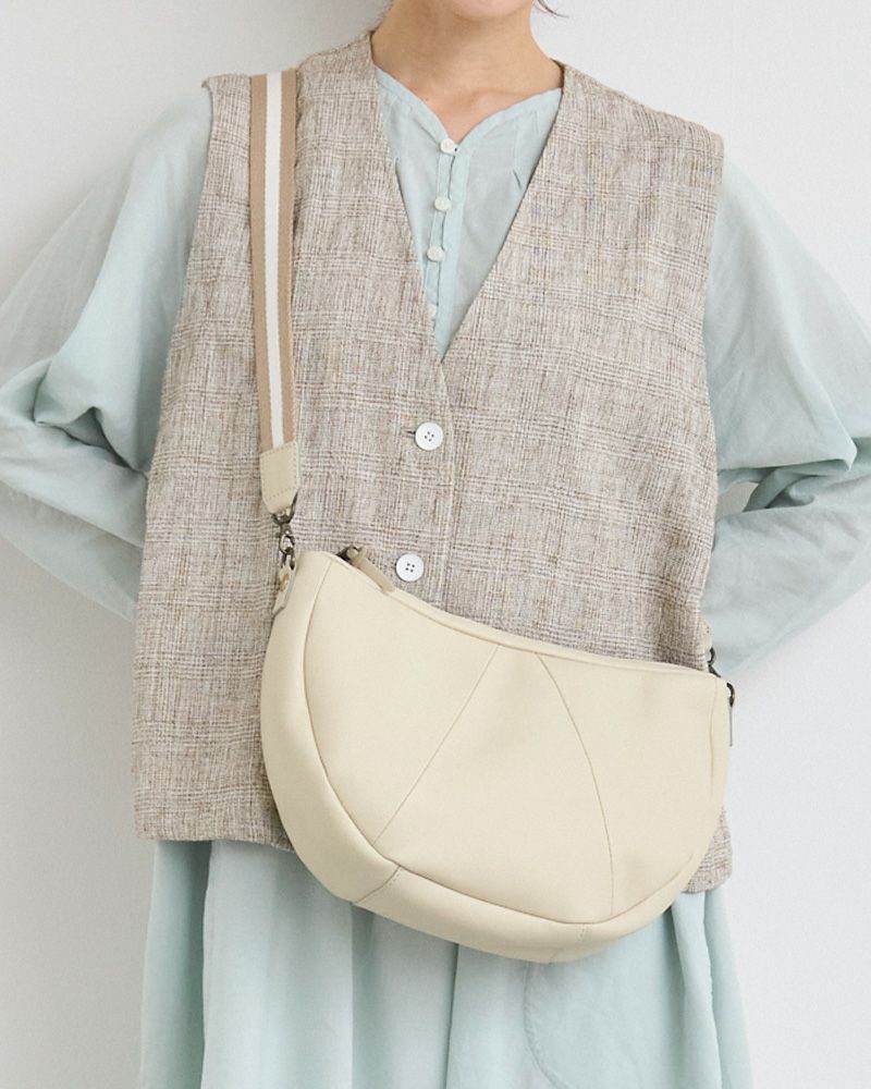 【新品】Kanmi. AII story ハチワレ ショルダーバッグ グレー ちょうどよく整う、私に「All story ハチワレショルダーバッグ