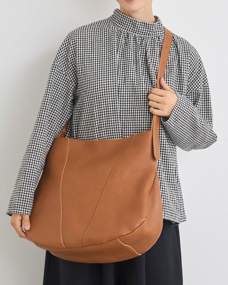 まるみフォルムがかわいい、A4も入る本革ショルダー「kanocoワンショルダーバッグ」