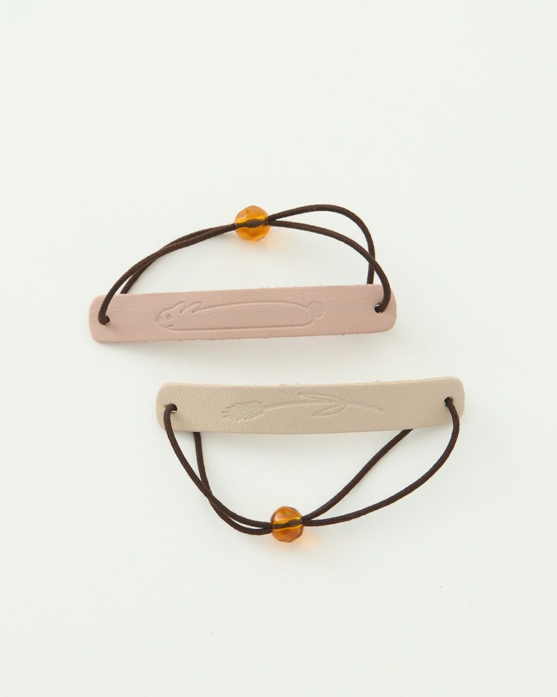 くすっと笑える大人かわいいヘアゴム。絵本のような世界を髪にまとって、やさしく結ぶmi chi bata